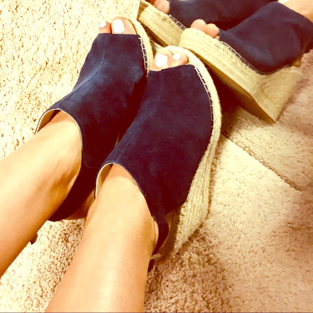 Kenneth Cole navy blue marine armada wedges